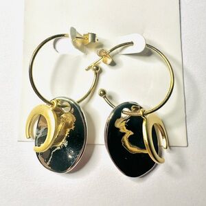 Elegant Gold Hoop Earrings